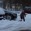 Фотофакт. Кореличчане взяли лопаты и сами пошли чистить снег