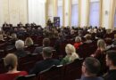 Книга «Наш Президент» поступила в продажу в магазины областных центров