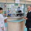 Дэпутат Палаты прадстаўнікоў Нацыянальнага сходу Рэспублікі Беларусь Аляксандр Сонгін правёў маніторынг цэн у цэнтральнай раённай аптэцы № 65 г.п. Карэлічы
